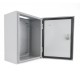 Caja de distribución eléctrica metálica con protección IP65 para fijación a pared 300x250x200mm