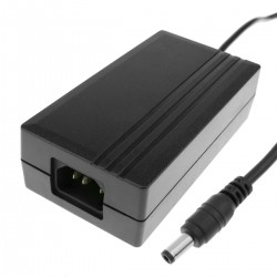 Fuente de alimentación de sobremesa. Adaptador de 220 VAC a 24 V y 3 A