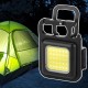 Mini linterna LED recargable con mosquetón de 5W y 450 lumens ideal para camping, excursiones o talleres